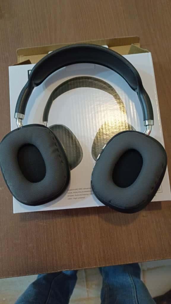 Wireless Bluetooth Headphones – Crystal Clear Sound & Comfort Fit