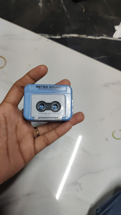 Retro Mini Microphone Keychain – Cute Sound Gadget | Unique Gift Idea